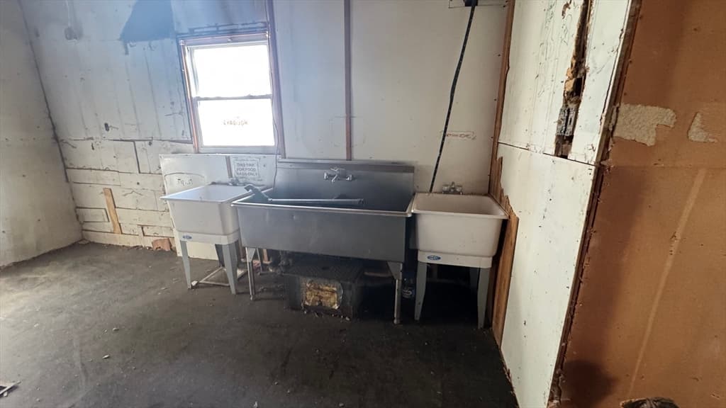 54 Commercial St, Palmer MA 01069 photo 22