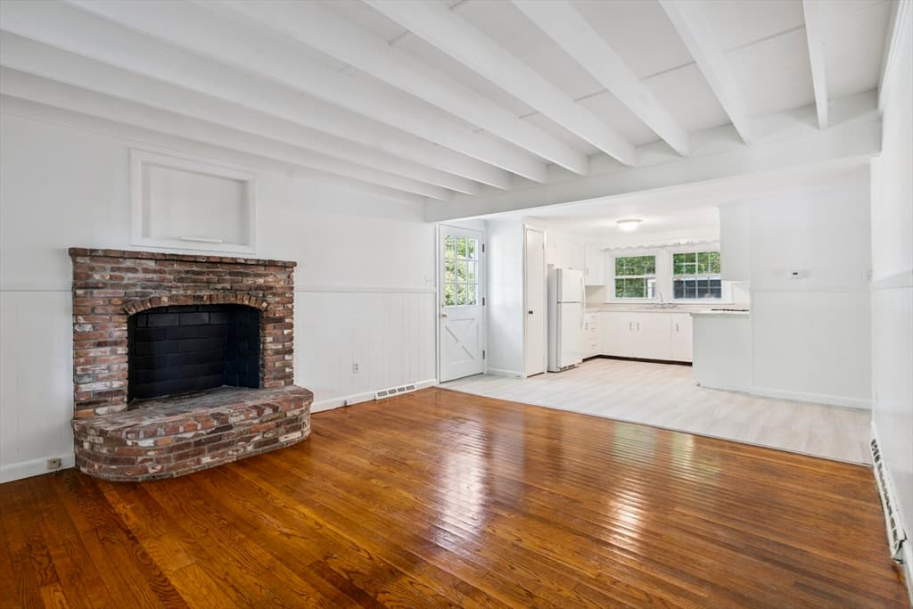 8 Captain's Lane, Mattapoisett MA 02739 photo 3