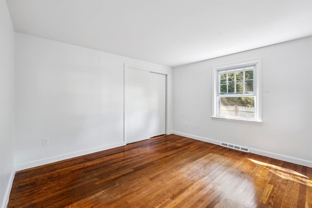8 Captain's Lane, Mattapoisett MA 02739 photo 9