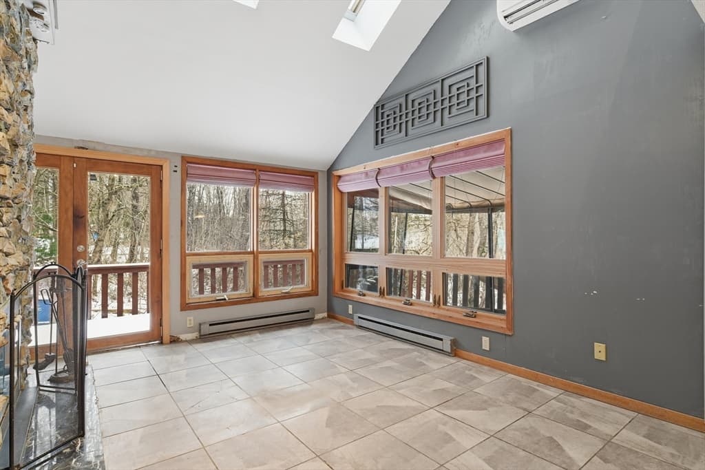 Single Family Residence at 190 Dunhamtown Palmer Rd, Brimfield MA 01010, Brimfield, photo 17 of 41