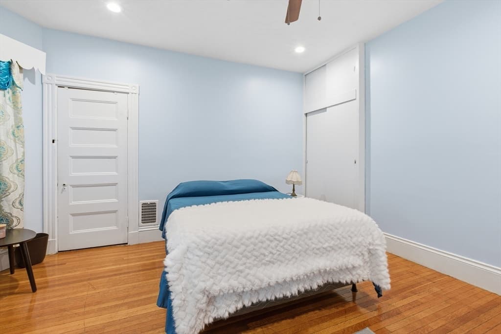 Single Family Residence at 35 Algonquin St, Boston MA 02124, Boston, photo 21 of 32