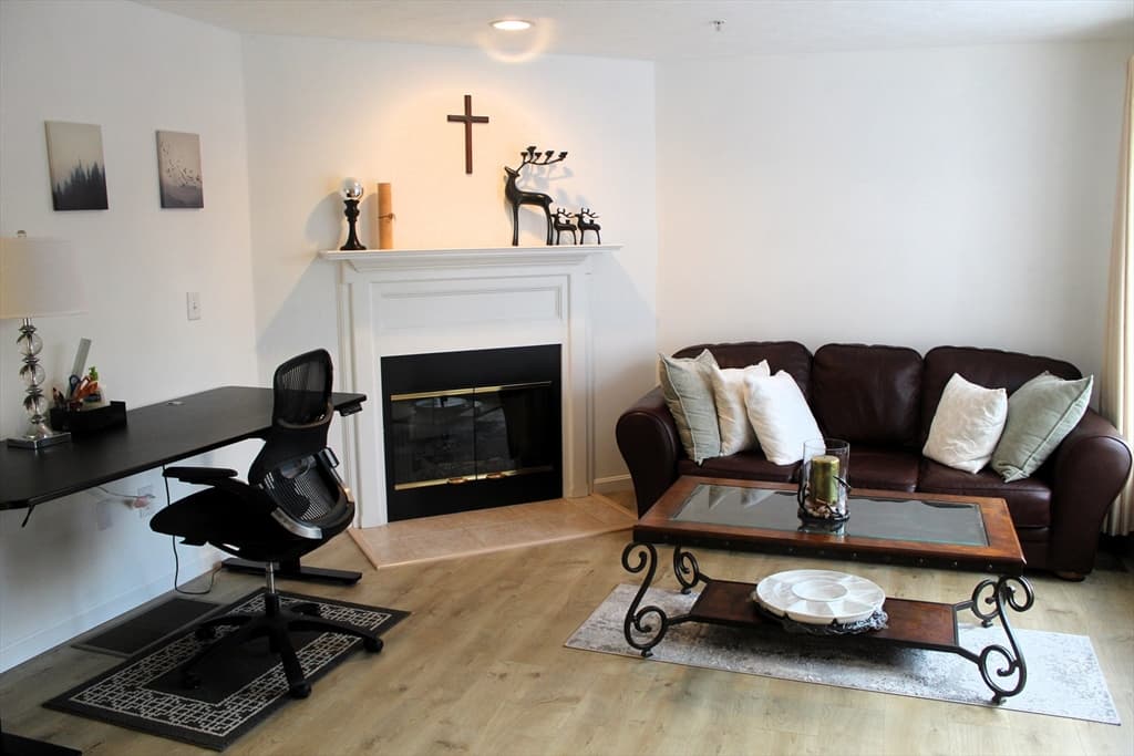 Condominium at 38 Georgetown Drive # 38, Nashua NH 03062, Nashua, photo 12 of 26