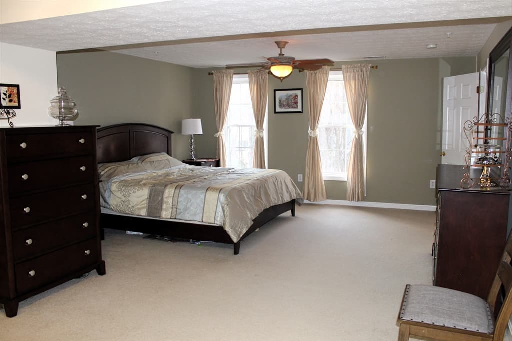 Condominium at 38 Georgetown Drive # 38, Nashua NH 03062, Nashua, photo 14 of 26