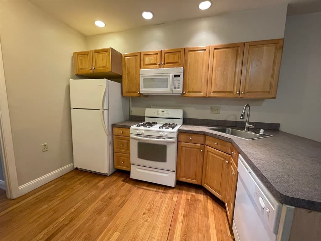 3 Family at 64 Trenton St, Boston MA 02128, Boston, photo 16 of 34