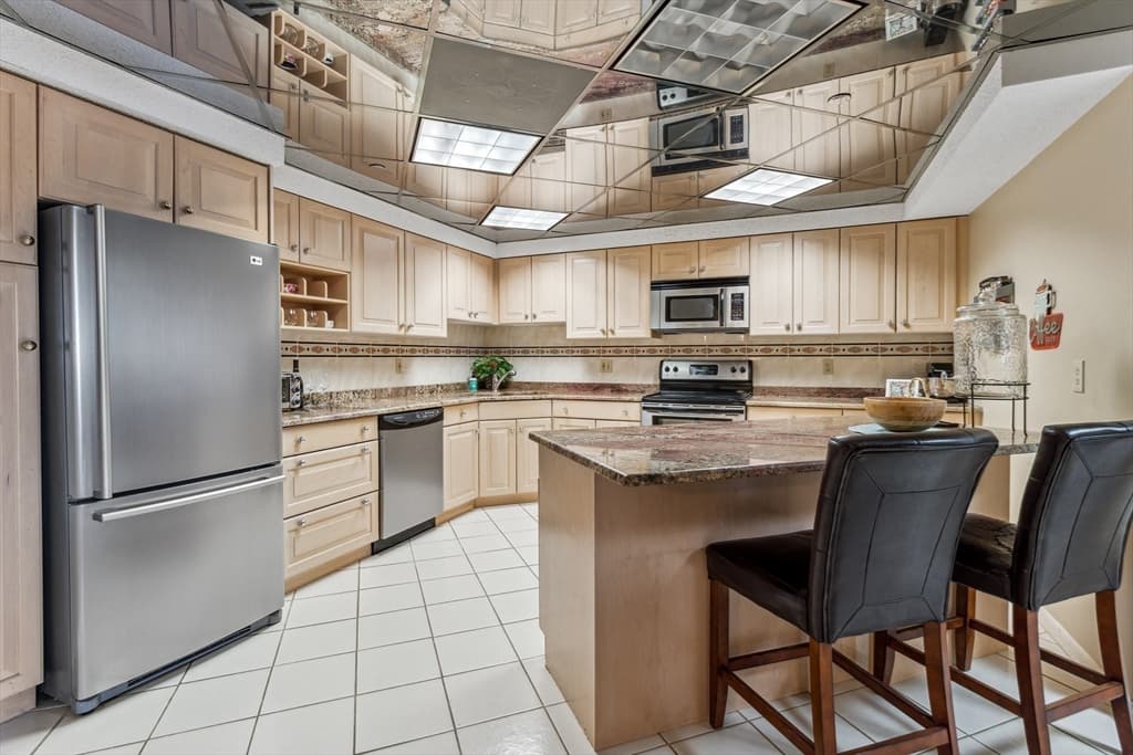 65 Lake Avenue # 1008, Worcester MA 01604 photo 7