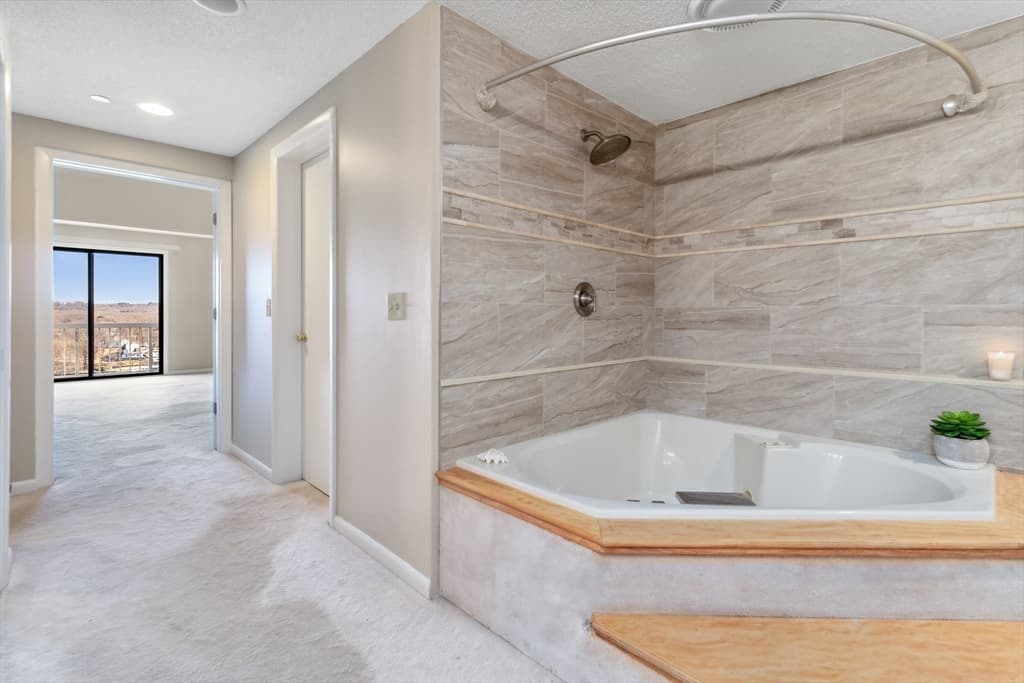 65 Lake Avenue # 1008, Worcester MA 01604 photo 14