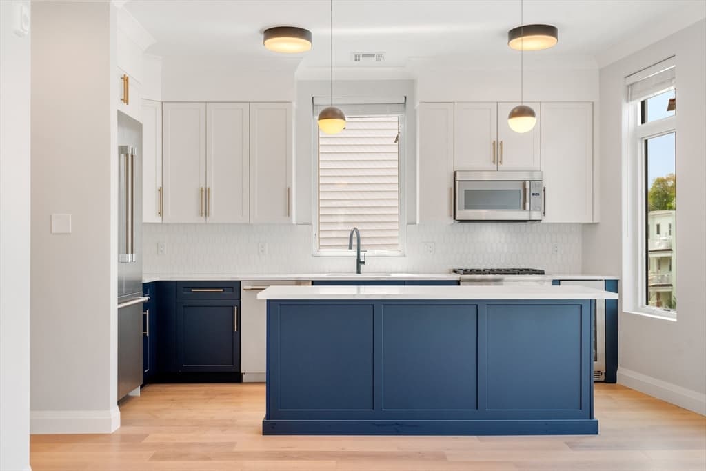 142 Pleasant Street, Boston MA 02125 photo 17