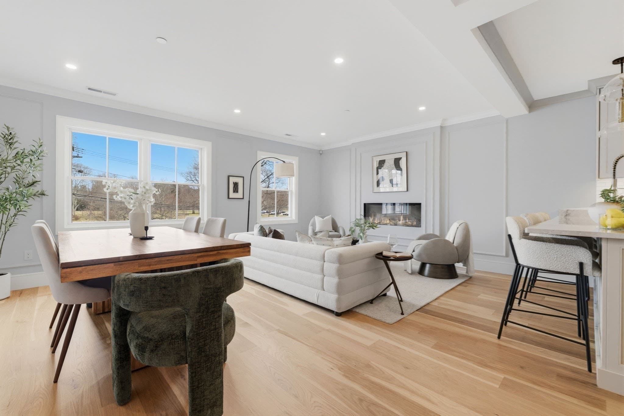Condominium at 33 Chestnut St # 2, Andover MA 01810, photo 7 of 28