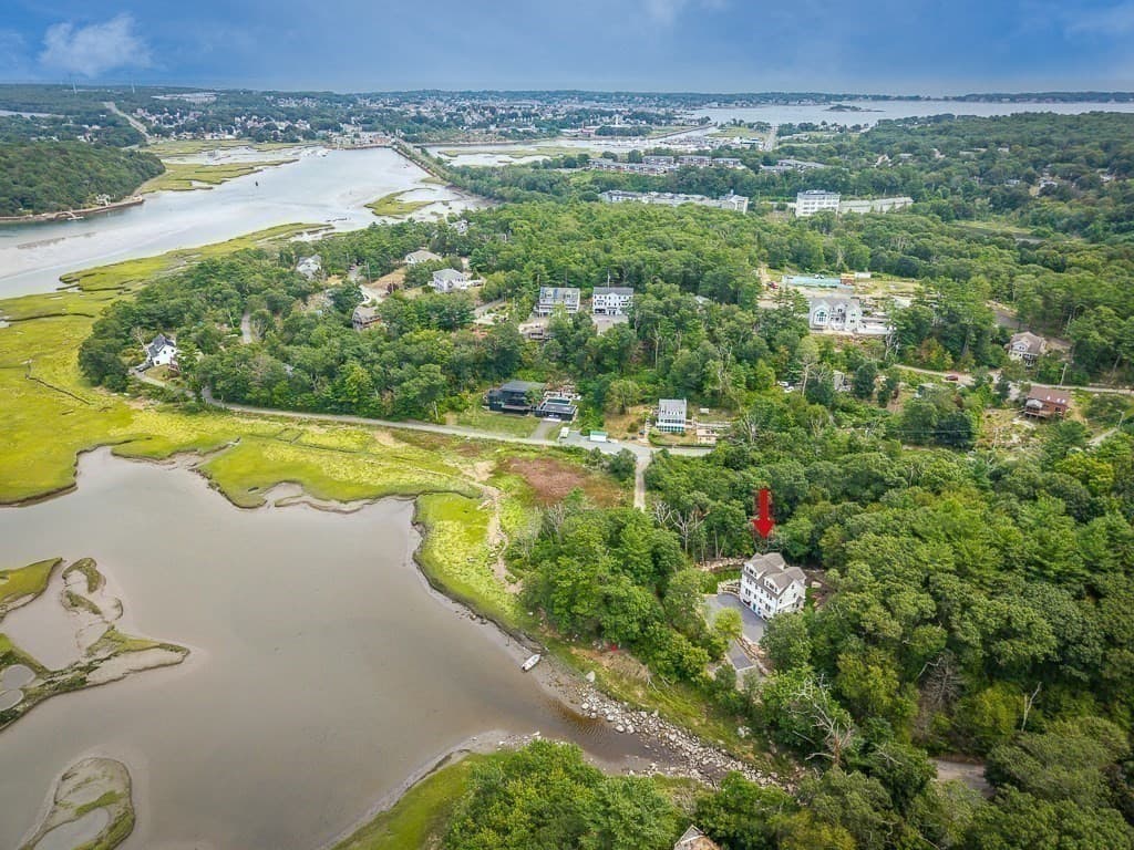 5 Samoset Rd # B, Gloucester MA 01930