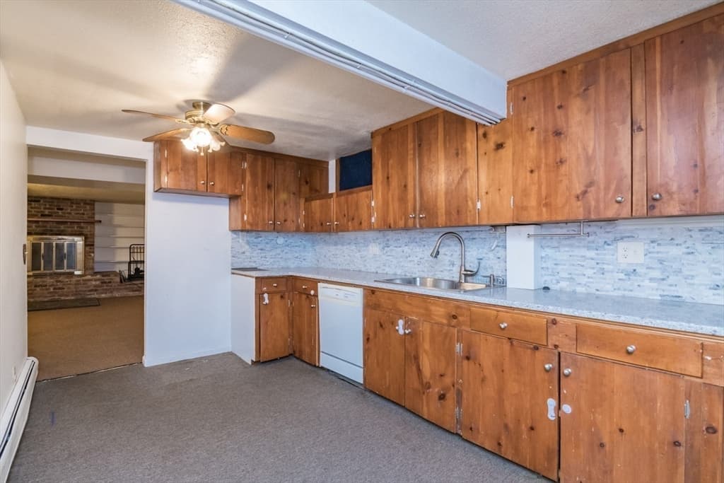 89 Potwine Ln, Amherst MA 01002 photo 27