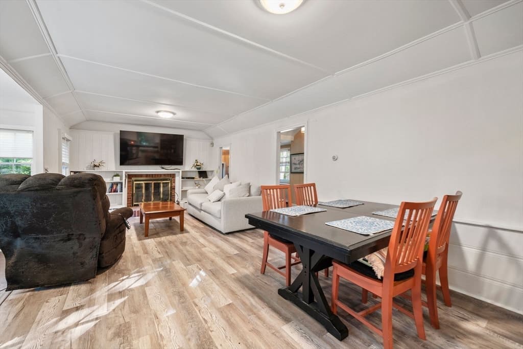 Single Family Residence at 324 Sandwich St, Plymouth MA 02360, photo 13 of 38