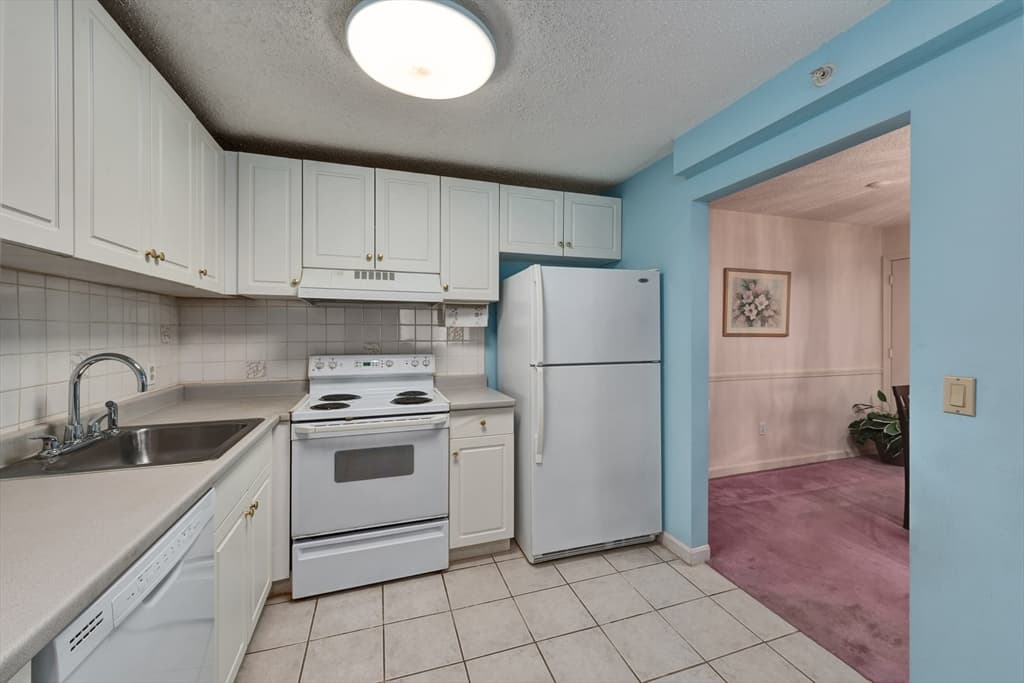 3 Birchwood Pt # 202, Amesbury MA 01913 photo 9
