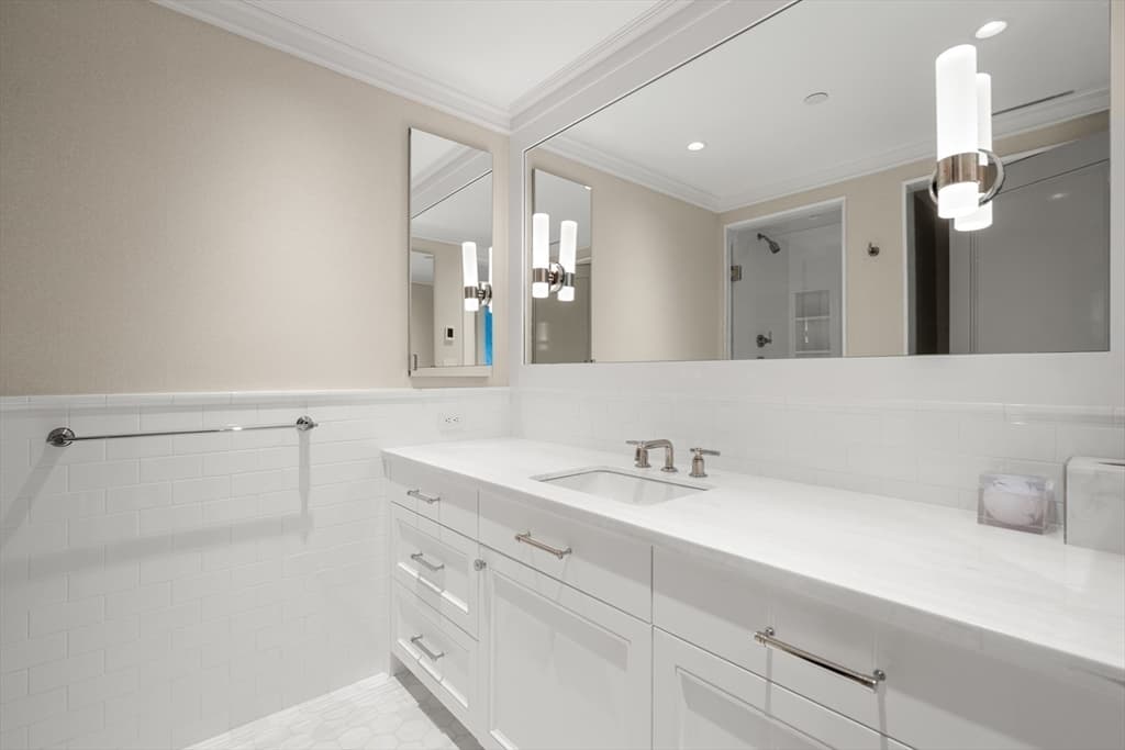 2 Commonwealth Avenue, Boston MA 02116 photo 29