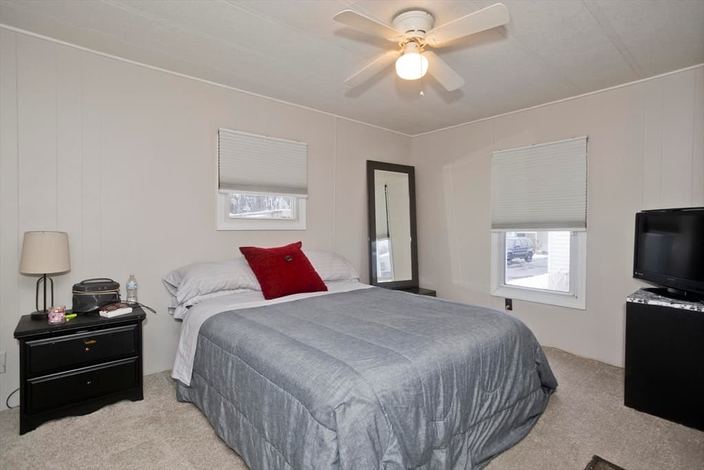 93 Grochmal Avenue # 12, Springfield MA 01151 photo 23
