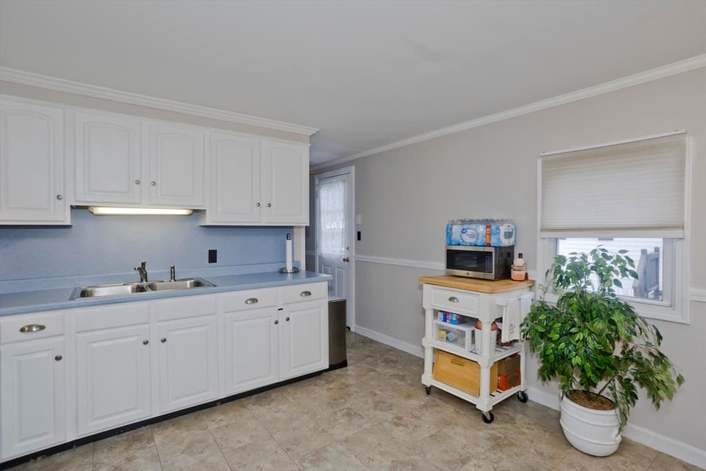 93 Grochmal Avenue # 12, Springfield MA 01151 photo 6