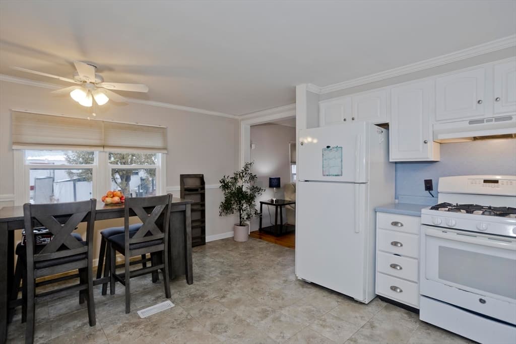 93 Grochmal Avenue # 12, Springfield MA 01151 photo 8