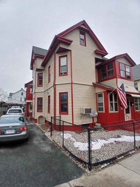 2 Family - 2 Units Up/Down at 32 Wendell Pl, Springfield MA 01105, Springfield, photo 3 of 12