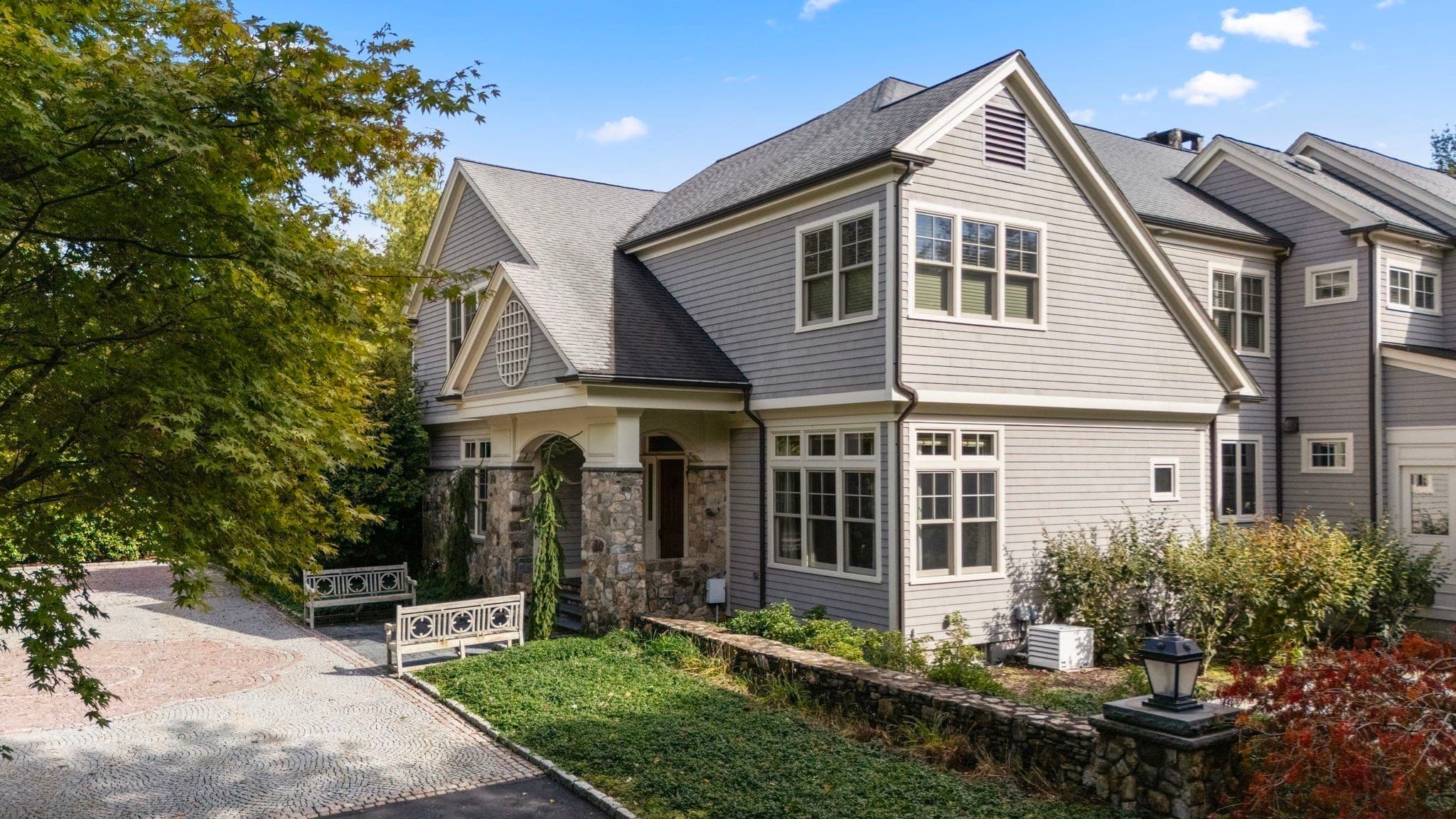 9 Stonegate Dr, Westwood MA 02090