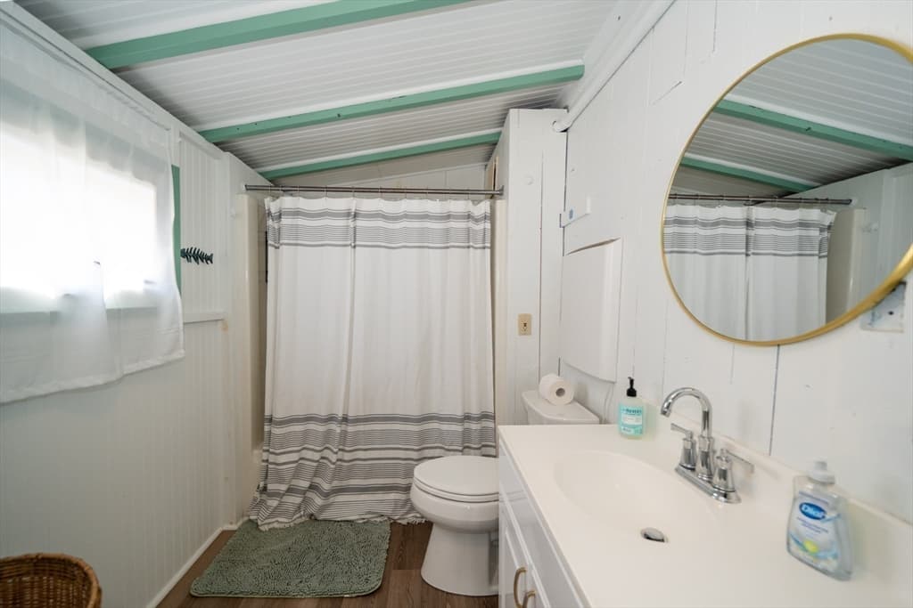 Single Family Residence at 9 Brunswick, Oak Bluffs MA 02557, photo 17 of 36
