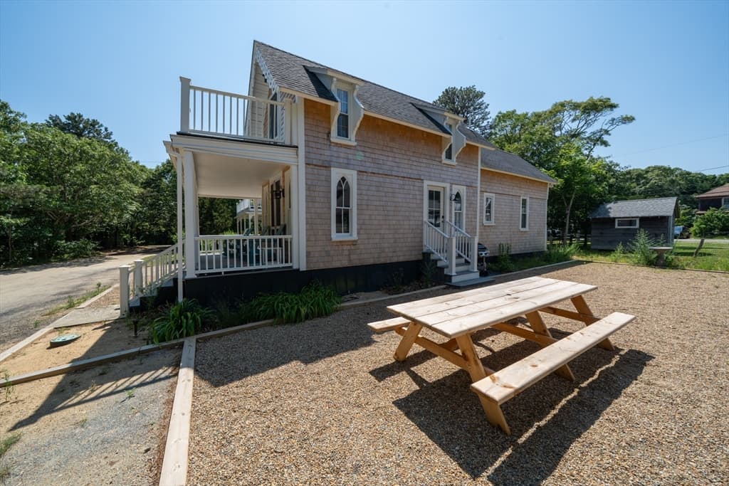 Single Family Residence at 9 Brunswick, Oak Bluffs MA 02557, photo 33 of 36
