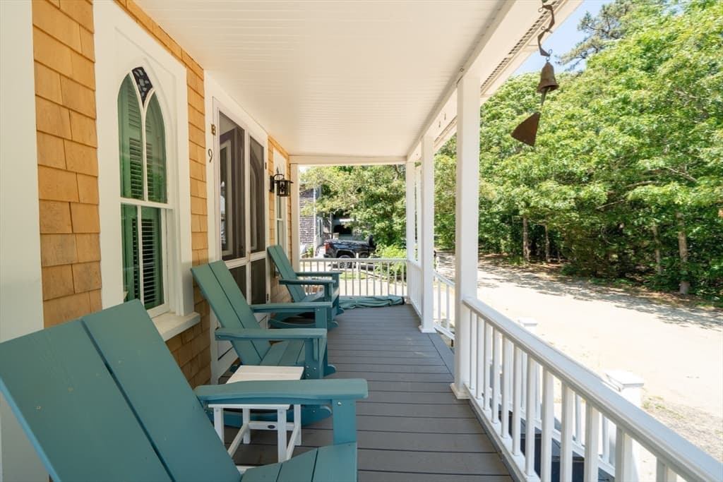 Single Family Residence at 9 Brunswick, Oak Bluffs MA 02557, photo 8 of 36