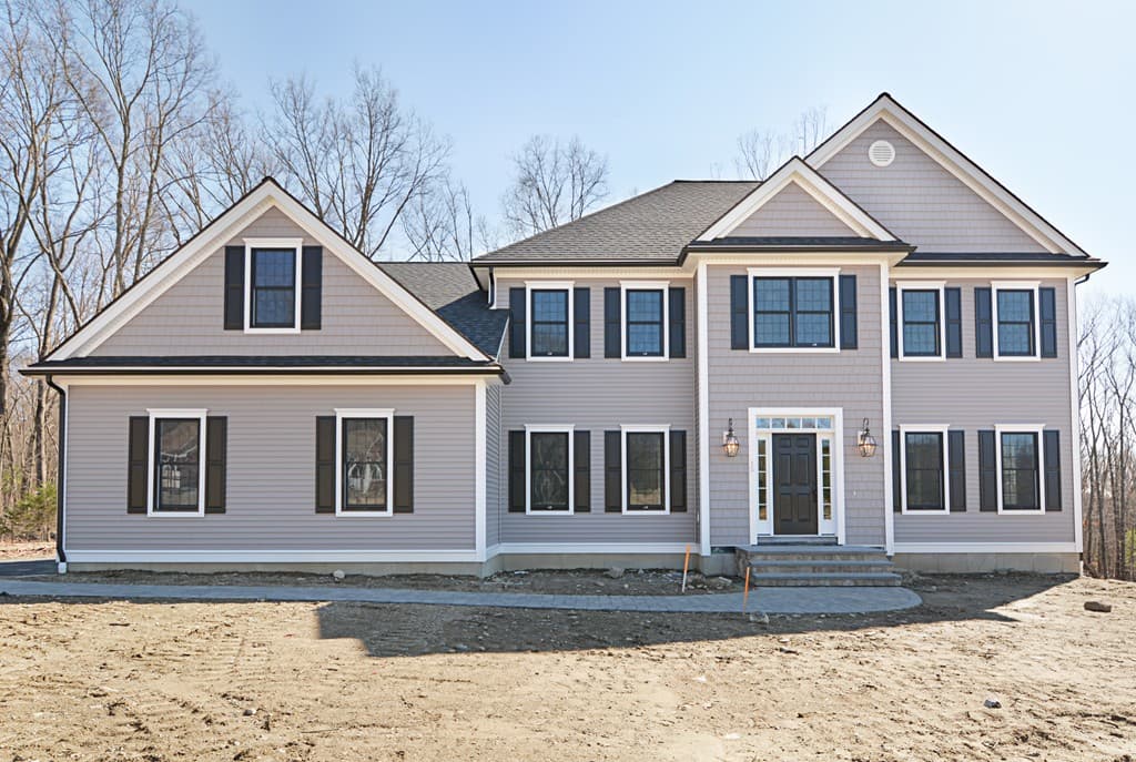 37 Bayliss Way, Uxbridge MA 01569