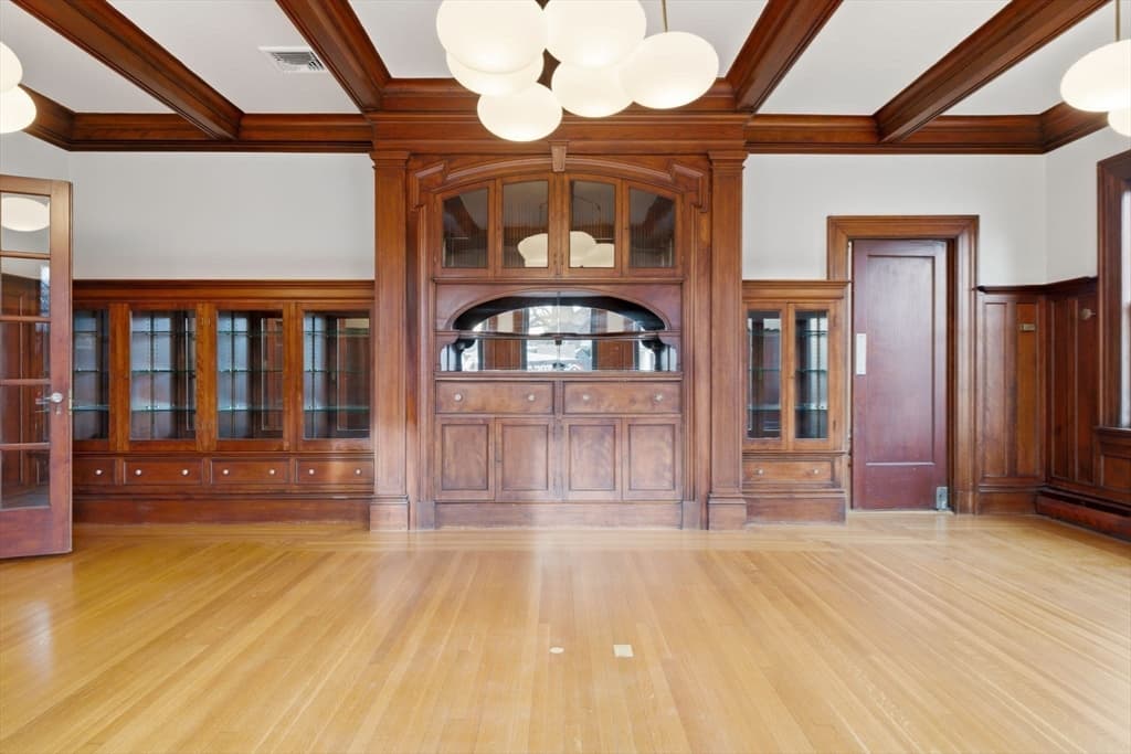 2 Ocean Avenue, Swampscott MA 01907 photo 10