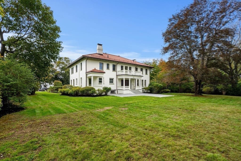 2 Ocean Avenue, Swampscott MA 01907 photo 37