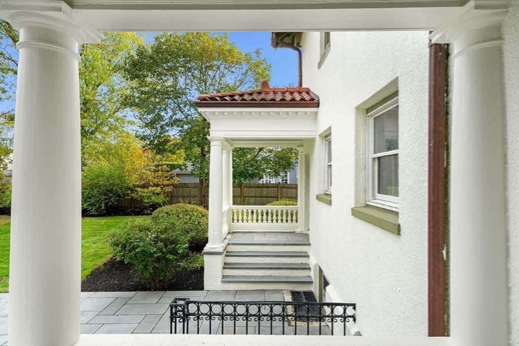 2 Ocean Avenue, Swampscott MA 01907 photo 31