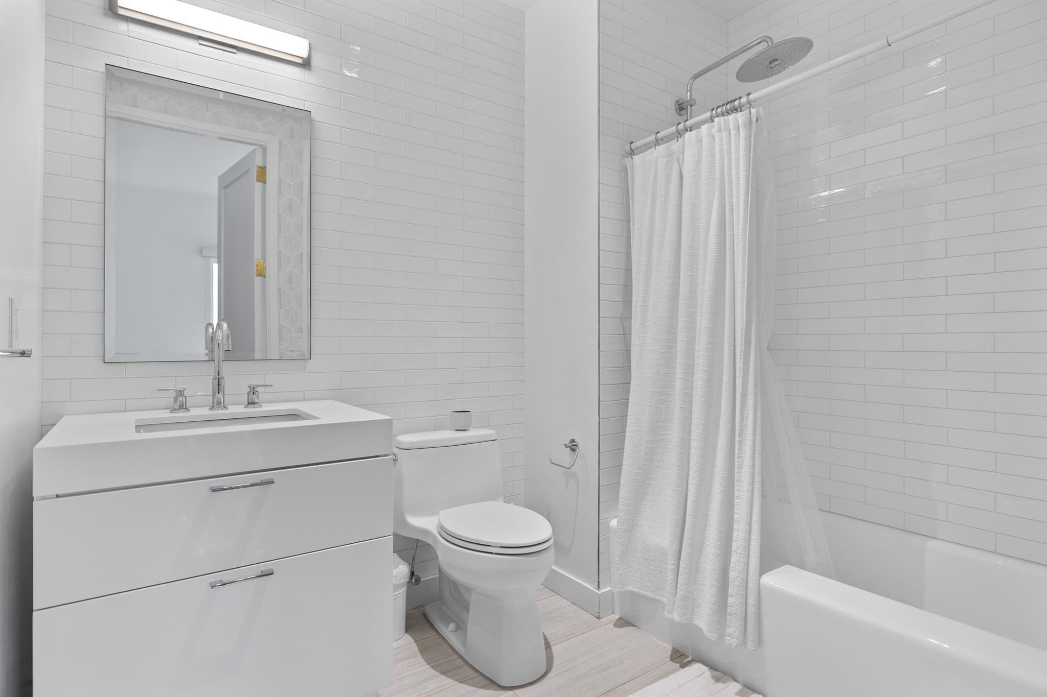 Condominium at 300 Pier 4 Blvd, Boston MA 02210, photo 18 of 28