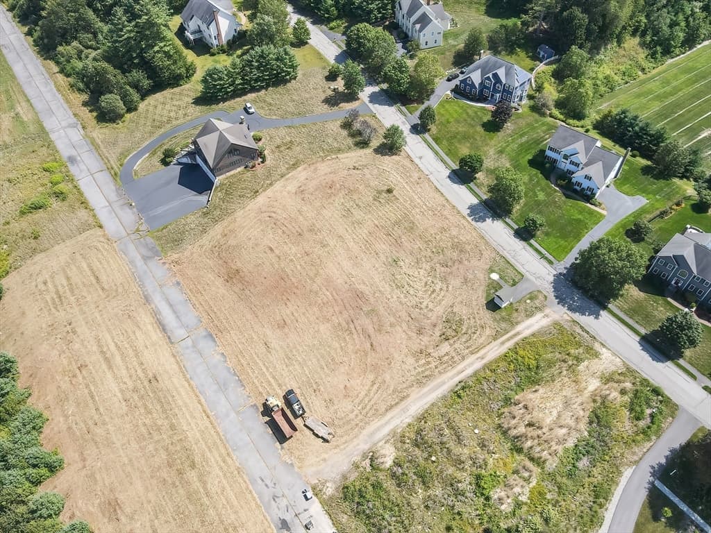 24 Meadow Lane, Southborough MA 01772 photo 17