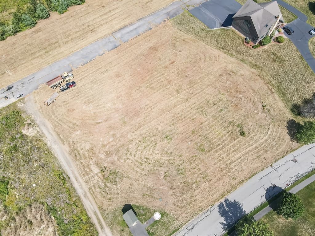 24 Meadow Lane, Southborough MA 01772 photo 12