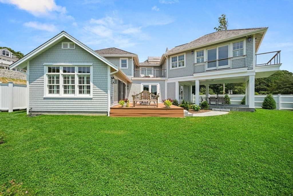 Single Family Residence at 33 Oyster Place Road, Barnstable MA 02635, Barnstable, photo 4 of 30