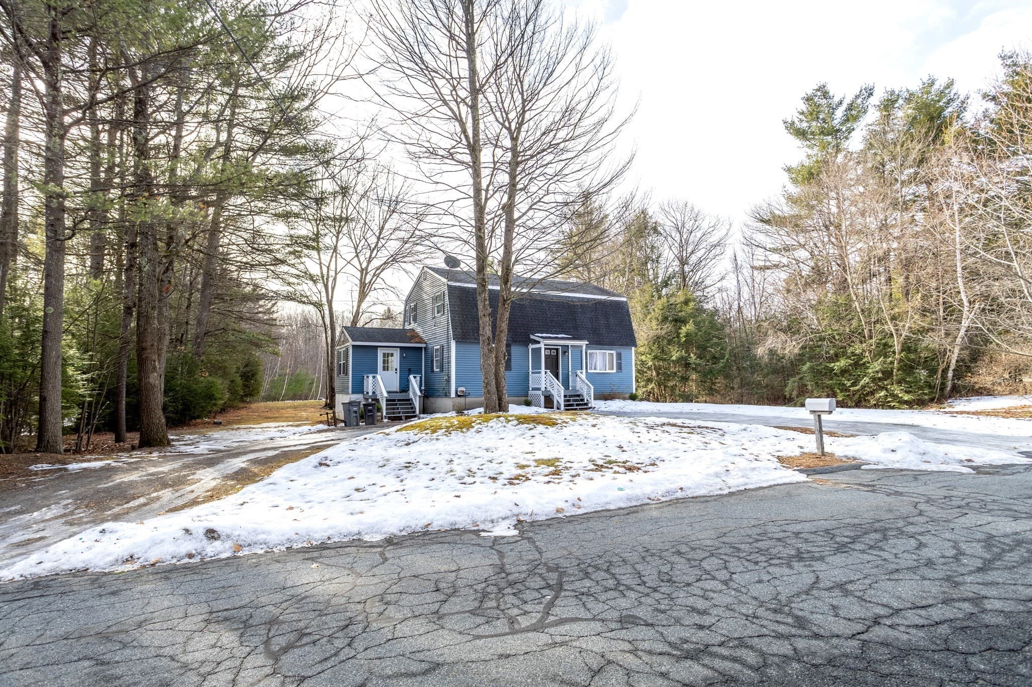 Single Family Residence at 28 Holly Drive, Gardner MA 01440, photo 29 of 32