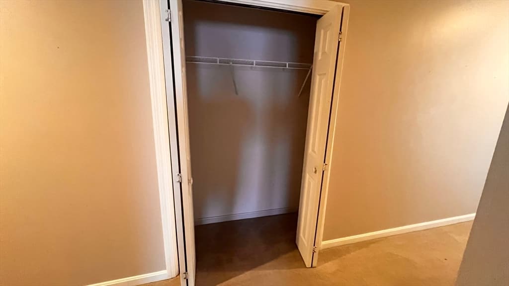 Condominium at 13 Dallas Dr # 305, Dracut MA 01826, photo 10 of 23