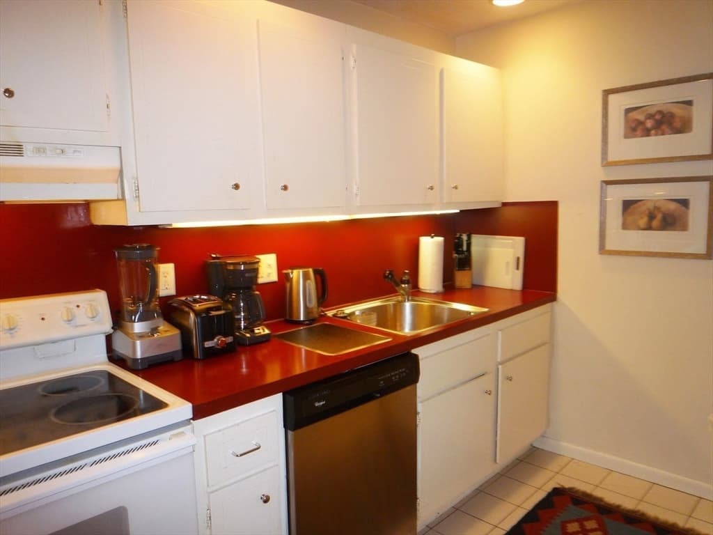 Condominium at 1643 Cambridge St # 42, Cambridge MA 02138, Cambridge, photo 8 of 20
