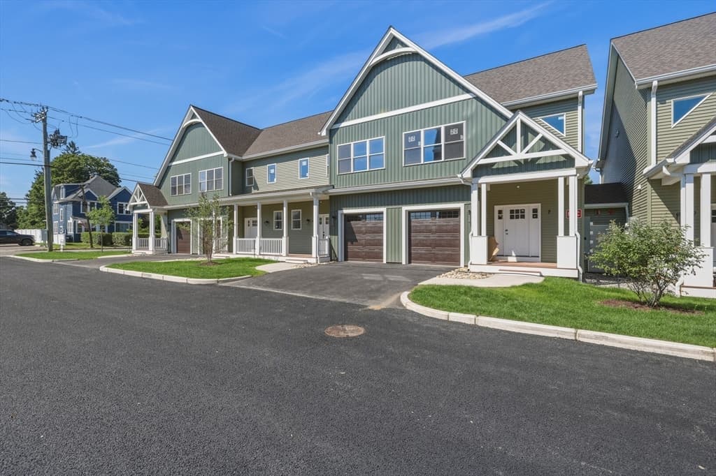 1 Elizabeth Lane # 1, Easthampton MA 01027 photo 3