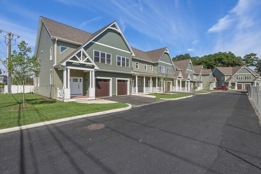 13 Elizabeth Lane # 13, Easthampton MA 01027 photo 2