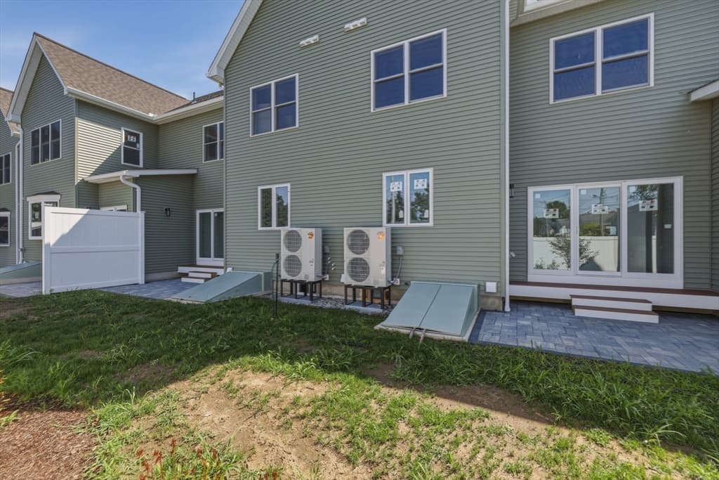 13 Elizabeth Lane # 13, Easthampton MA 01027 photo 38