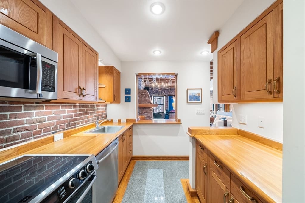 Condominium at 28 Atlantic Ave # 436, Boston MA 02110, photo 15 of 38