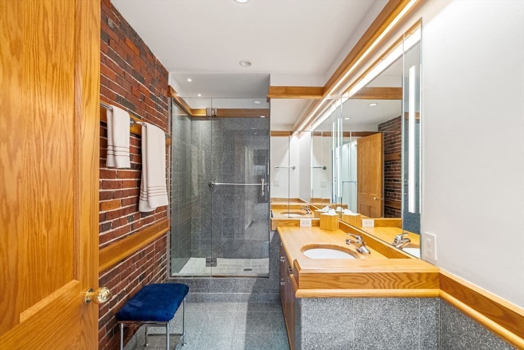 Condominium at 28 Atlantic Ave # 436, Boston MA 02110, photo 29 of 38