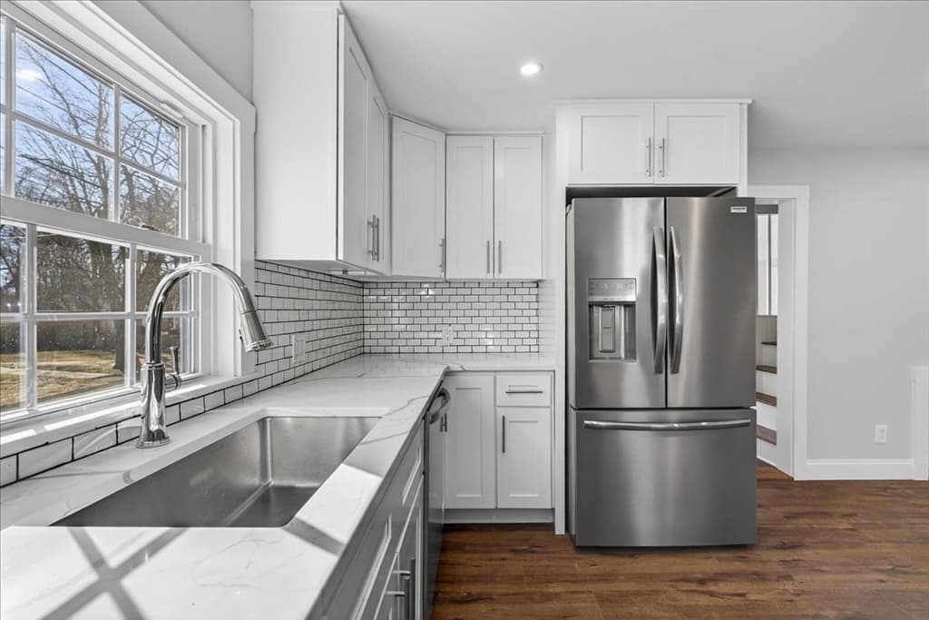 48 Bigelow Ave, Rockland MA 02370 photo 8