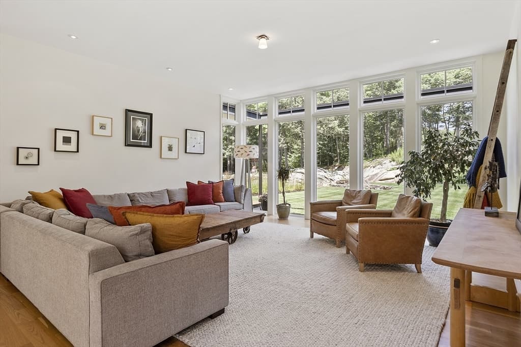 Single Family Residence at 9A Ashley Road, Southborough MA 01772, photo 10 of 42
