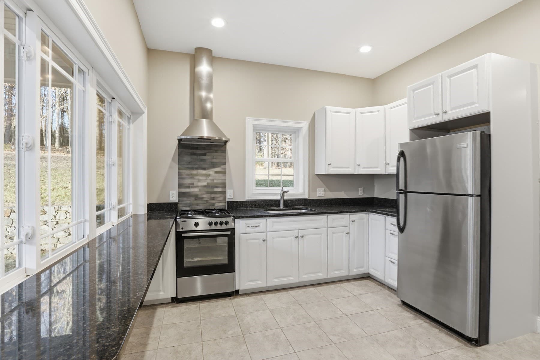 Single Family Residence at 71 Regency Place, North Andover MA 01845, North Andover, photo 30 of 42