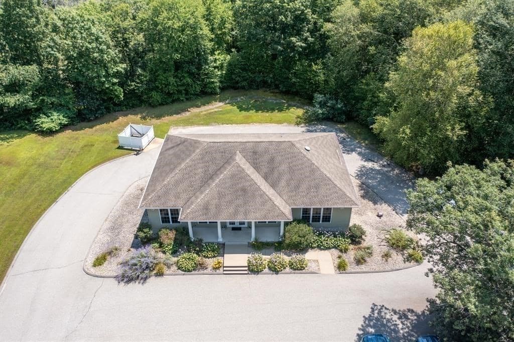 Commercial Sale at 20 Knollwood Drive, Canterbury CT 06331, photo 9 of 16
