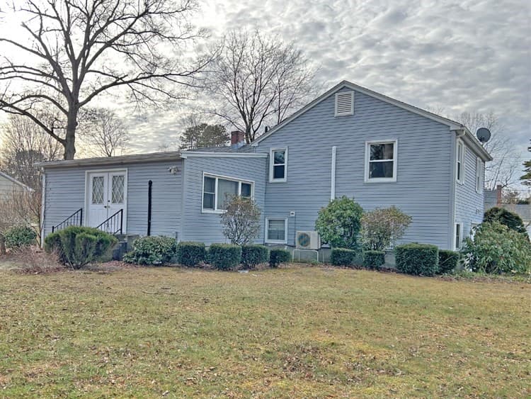 63 Meadowlark Dr, Longmeadow MA 01106 photo 5