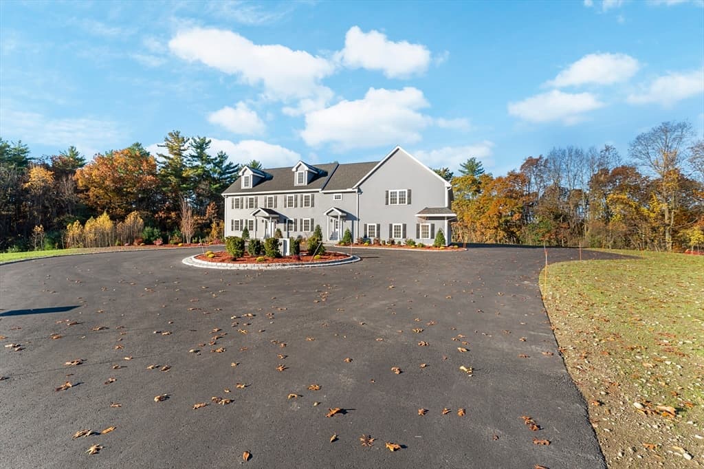 Single Family Residence at 22 Townsend Rd, Shirley MA 01464, photo 8 of 42