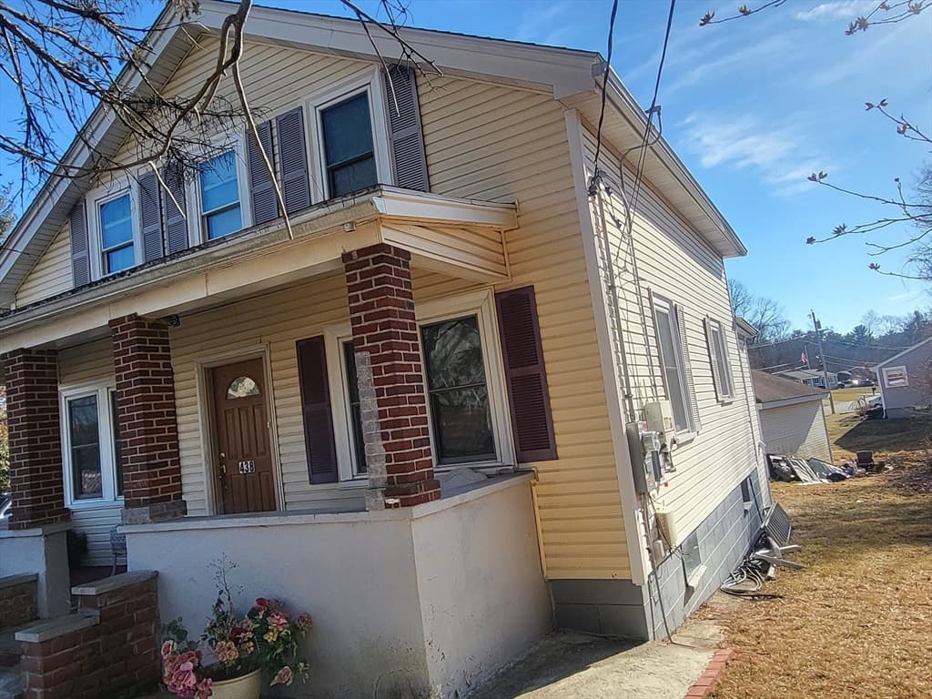 Single Family Residence at 438 School St, Stoughton MA 02072, photo 3 of 29