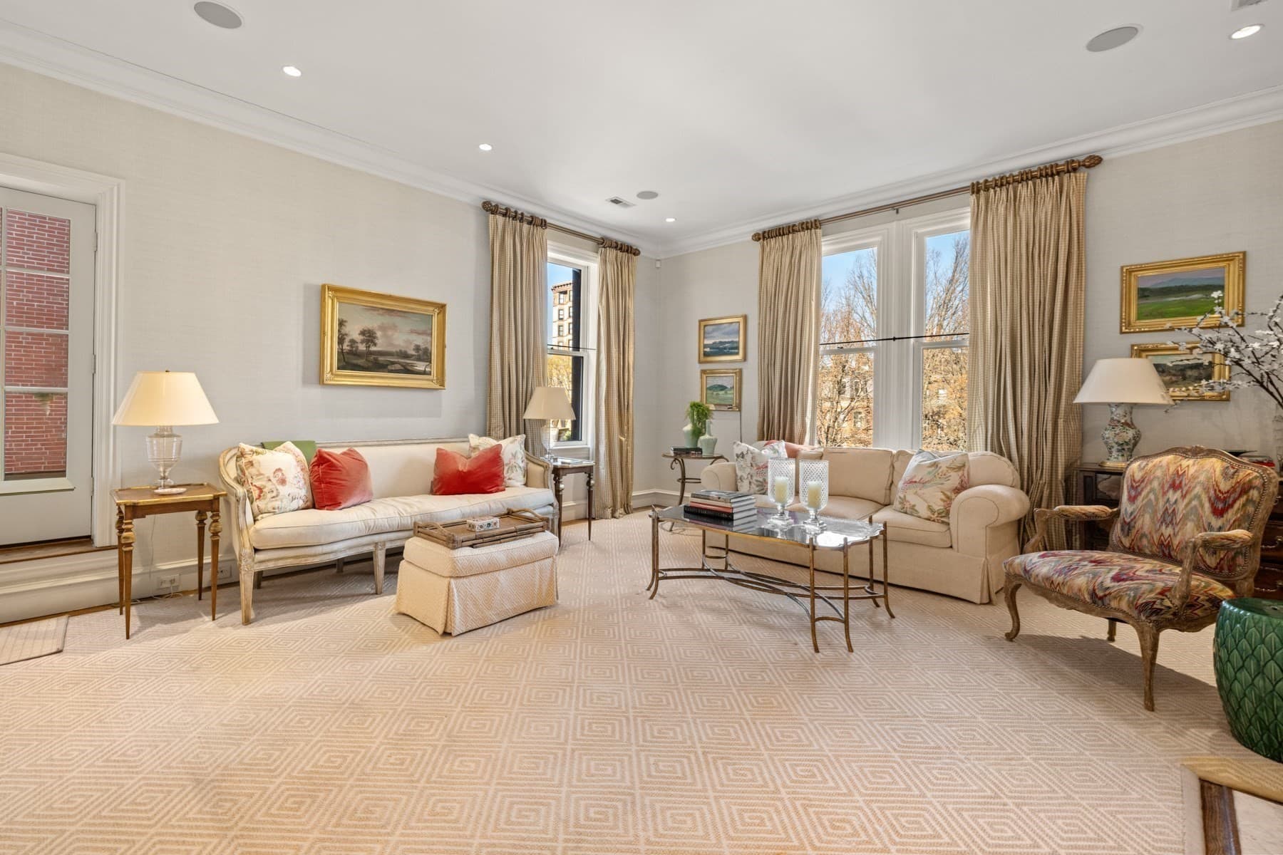 Condominium at 36 Commonwealth Avenue PH, Boston MA 02116, photo 5 of 32