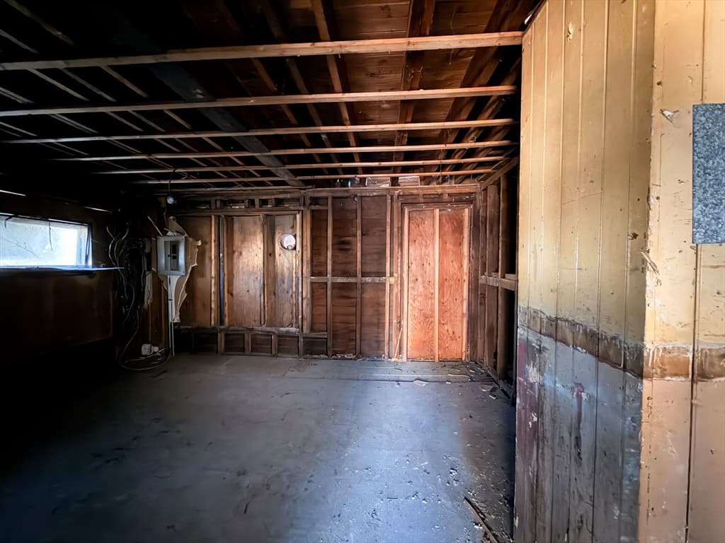 6 Gillespie Rd, Charlton MA 01507 photo 5